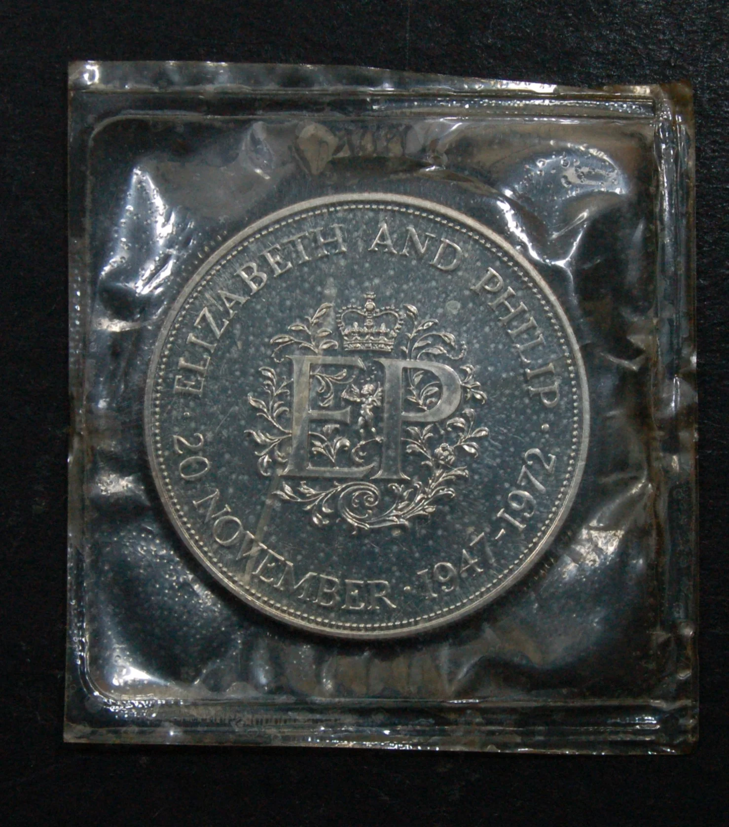 Elizabeth II. Silver proof crown. 1972. - Image 3